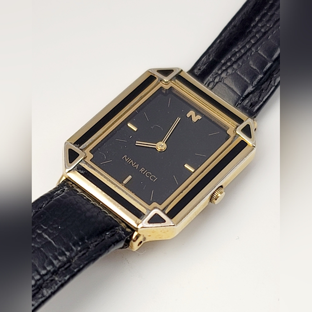 Vintage Nina Ricci 7320-6070 Seiko Quartz Gold Tone Tank Watch Black Dial